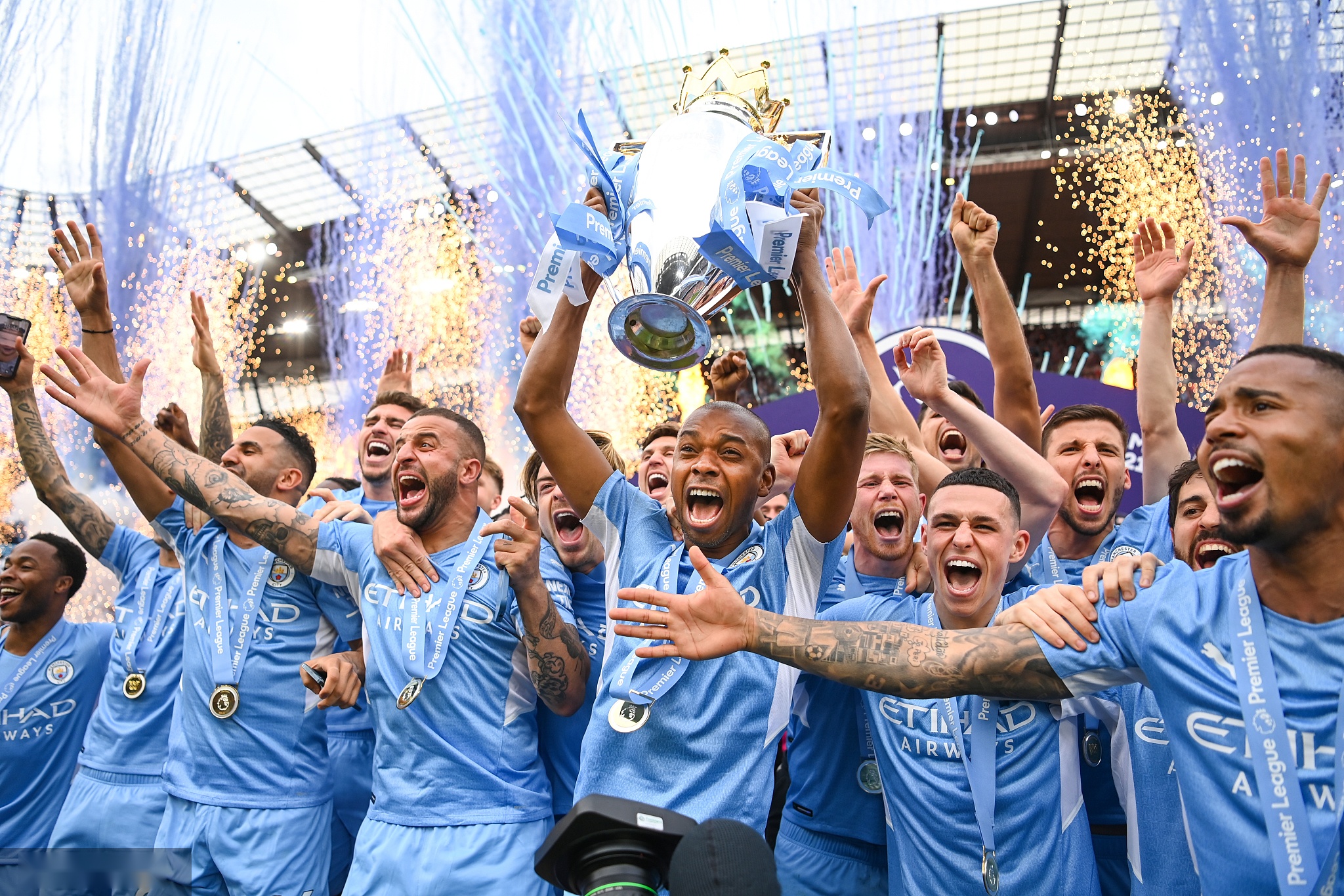 造防守错位 造防守错位